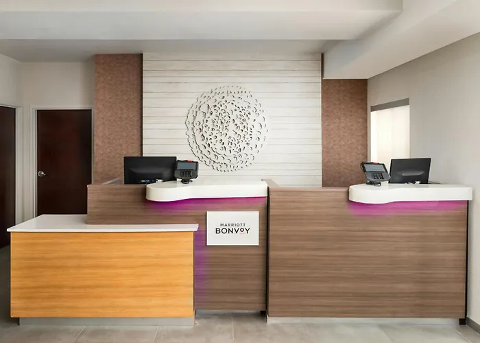 Hotel Fairfield North/i-10