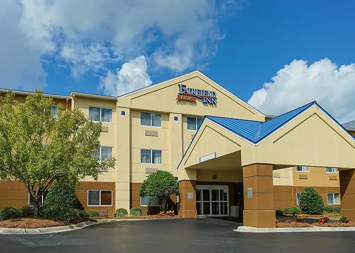 Fairfield North/i-10 Hotel 3*