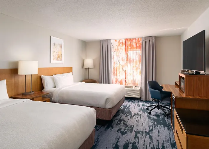 Hotel Fairfield North/i-10