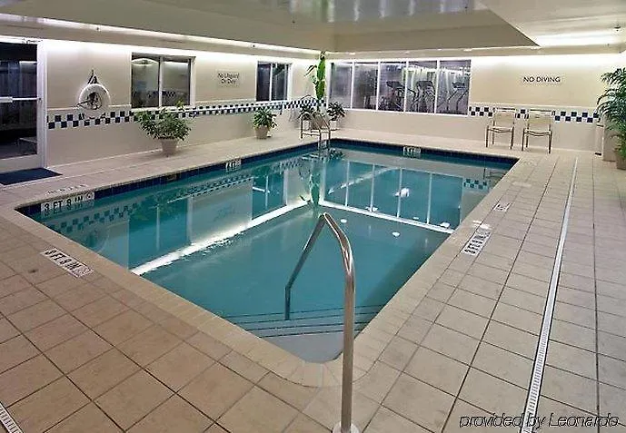 Fairfield North/i-10 Hotel